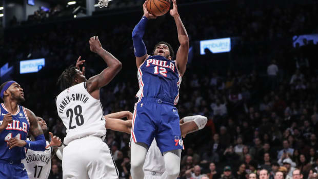 Tobias Harris lands on the Sixers' injury report against the Phoenix Suns.
